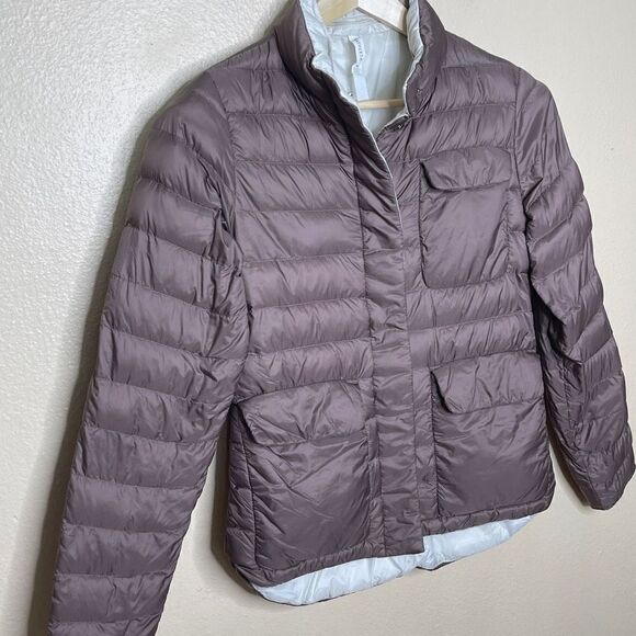 Athleta Pulse Reversible Down Puffer Jacket 800 Fill Mineral/Cream Woman's XS - Picture 7 of 11